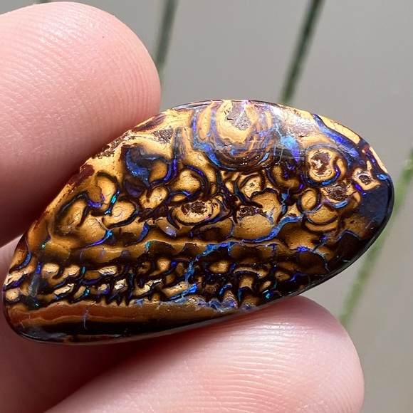 Huge 34.00ctw genuine boulder Opal loose!!! Extremely nice colors with gem jar - Picture 10 of 13